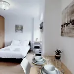 Stylish Studio In London By Prymeo, Ideal For Short Stays - Sleeps 2